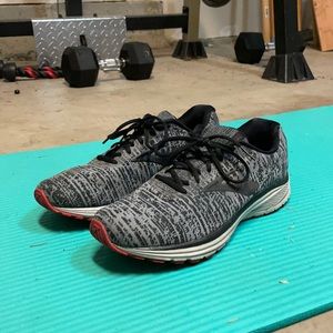 Brooks Size 13 (US)